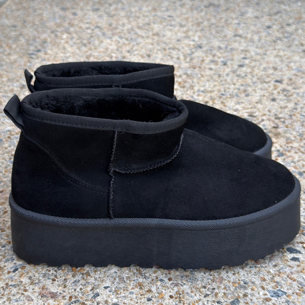 Mudd Womens 7 Platform Boots Booties Black Sherpa Lined Cherry 226L Goth Emo